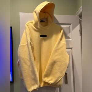 NWT Essentials Garden Yellow  Fleece Hooded Pull Over Sweater.